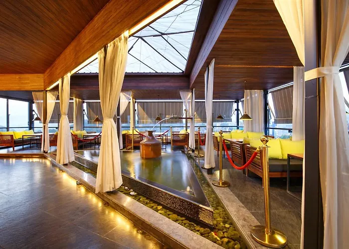 Ambassador By Ace Hotels, Hotel 4*