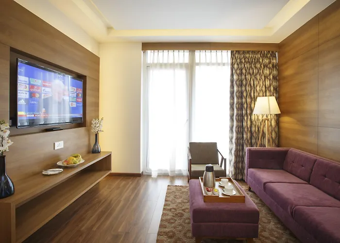 Ambassador By Ace Hotels, 4*