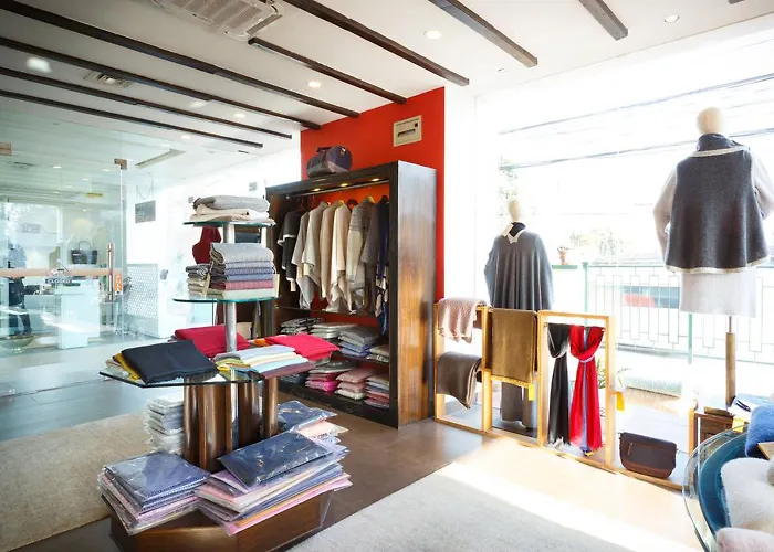 Ambassador By Ace Hotels, Hotel 4*