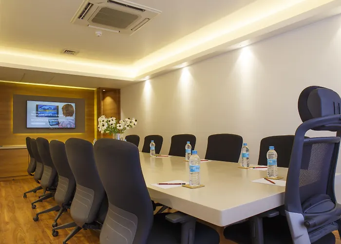 Hotel Ambassador By Ace Hotels, 4*