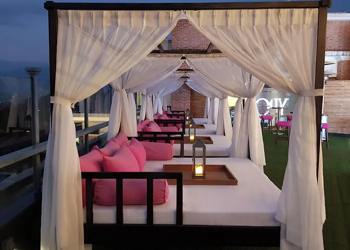 Ambassador By Ace Hotels, 4*