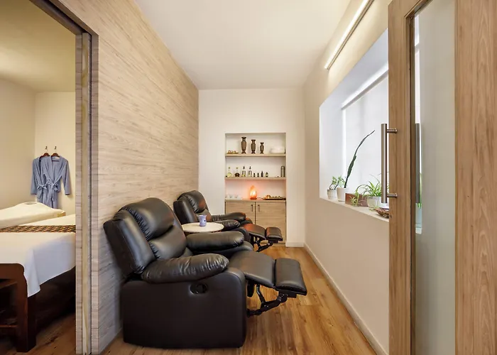 Ambassador By Ace Hotels, Отель
